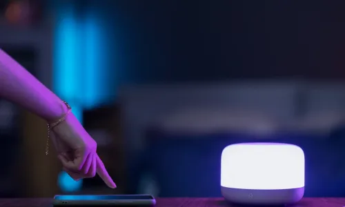 side-view-hand-with-smartphone-smart-light